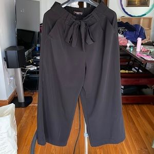 Black stretchy flowy pants from Zara